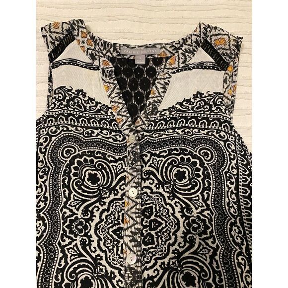 Woman’s Valerie Stevens SZ S Sleeveless Button Down Stylish Top - Picture 4 of 6
